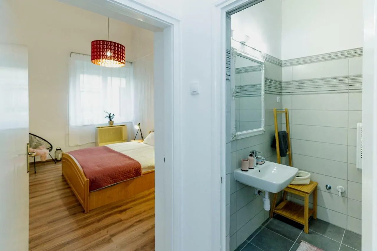 Sophie Apartman Eger Hungary